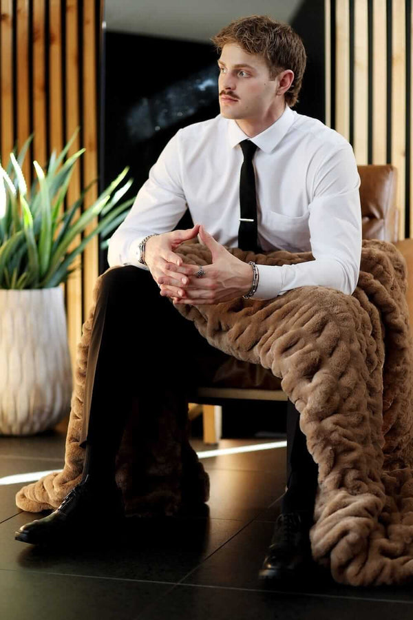 Biggest Hugs Milk Chocolate Blanket