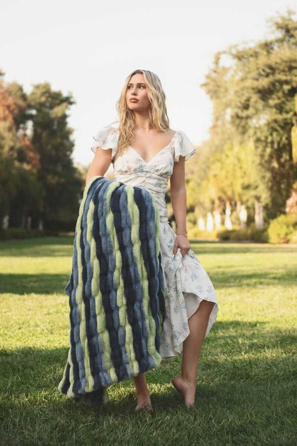 Hugs Bold Stripe Blanket