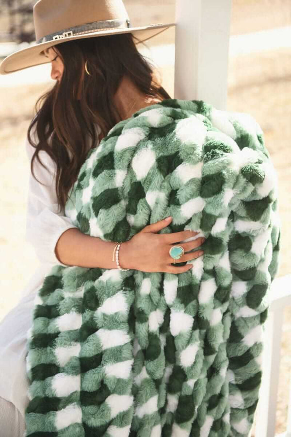 Hugs Gingham Evergreen Blanket